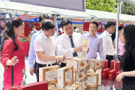 Khai mạc Hội chợ giới thiệu sản phẩm truyền thống và ẩm thực Hải Phòng