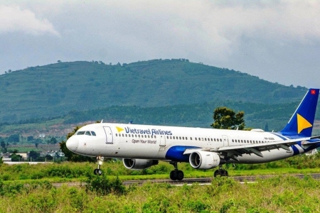 Máy bay gặp sự cố va chạm với chim, hàng loạt chuyến bay của Vietravel Airlines bị hủy