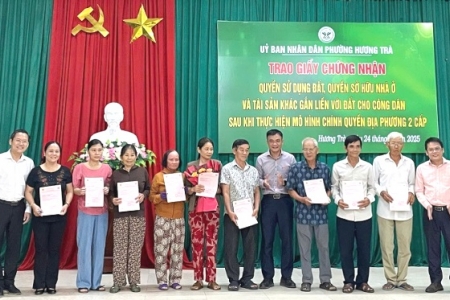 Đà Nẵng: Phường Hương Trà trao 24 Giấy chứng nhận quyền sử dụng đất, chỉ sau 24 ngày