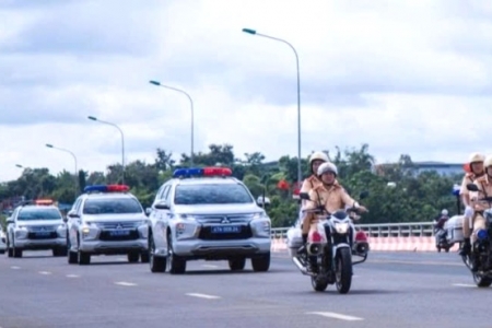 Công an Đắk Lắk ra quân đợt cao điểm bảo đảm an toàn gia thông và trật tự công cộng