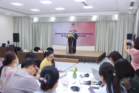 Việt Nam đang đối mặt với sự cạnh tranh gay gắt trên thị trường lao động khu vực và toàn cầu