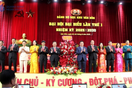 Đại hội đại biểu Đảng bộ đặc khu Vân Đồn lần thứ I, nhiệm kỳ 2025-2030