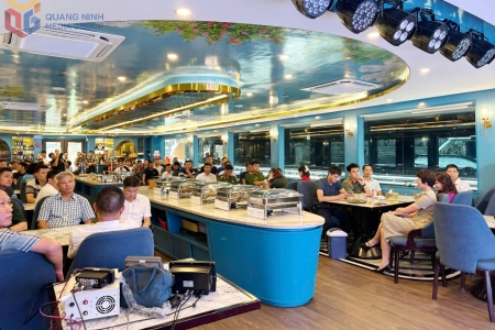 Quảng Ninh tập huấn nâng cao kỹ năng sử dụng thiết bị an toàn trên tàu du lịch