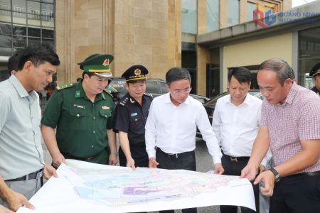 Chủ tịch UBND tỉnh Quảng Ninh kiểm tra các dự án đầu tư tại phường Móng Cái 1