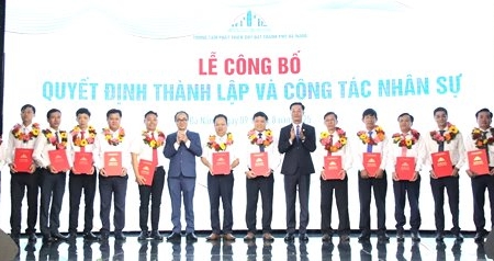 Công bố Quyết định thành lập và công tác nhân sự của Trung tâm Phát triển quỹ đất TP. Đà Nẵng