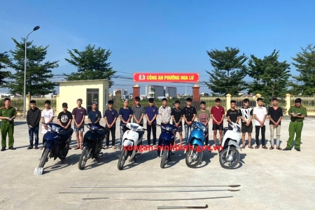 Khởi tố 12 thiếu niên gây rối trật tự công cộng ở Ninh Bình