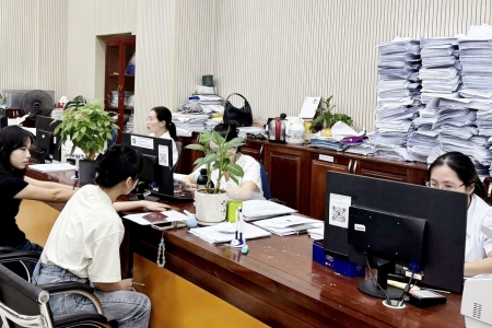 Xử lý tình trạng “cò làm giấy tờ” tại Trung tâm Phục vụ hành chính công cấp tỉnh, cấp xã