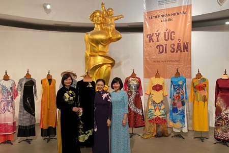 Nỗ lực định vị Áo dài như thương hiệu văn hoá quốc gia đối với bạn bè quốc tế