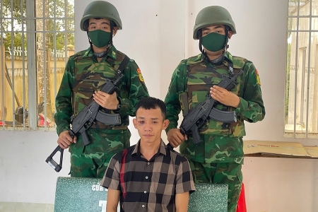 BĐBP Tây Ninh Bắt đối tượng vận chuyển gần 3,7kg ma tuý qua biên giới