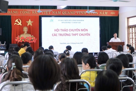Ninh Bình tổ chức hội thảo nâng cao chất lượng giáo dục học sinh THPT chuyên