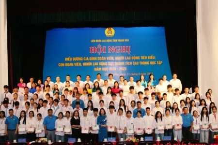 Thanh Hóa: Hội nghị biểu dương gia đình đoàn viên, người lao động tiêu biểu