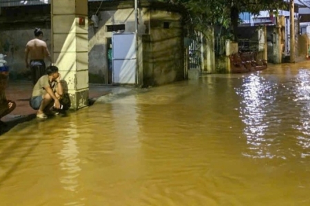 Hà Nội báo động lũ trên sông Đáy, sông Nhuệ