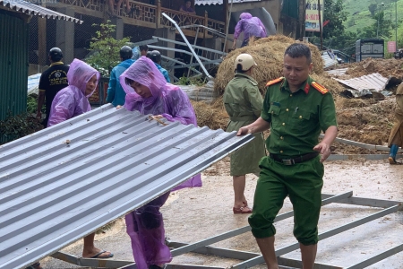 Thanh Hóa tập trung cao độ triển khai công tác khắc phục hậu quả bão số 5