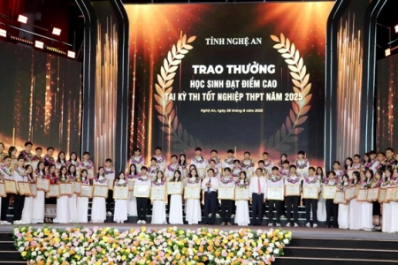 Nghệ An vinh danh 195 học sinh xuất sắc trong năm học 2024-2025