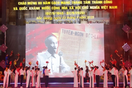 Bắc Ninh: Rực rỡ sắc màu chương trình nghệ thuật và pháo hoa mừng Quốc khánh 2/9