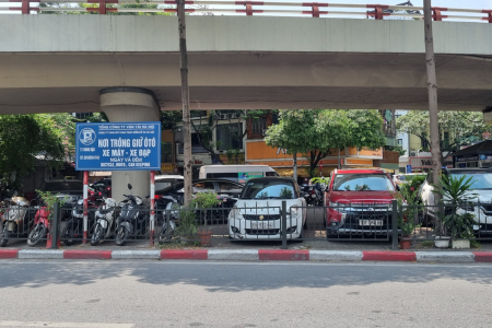 Yêu cầu di dời các bãi trông giữ xe ra khỏi phạm vi bảo vệ kết cấu hạ tầng đường bộ