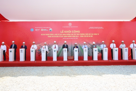 Khởi công đường cao tốc thuộc Dự án đầu tư xây dựng đường Vành đai 4 - Vùng thủ đô Hà Nội