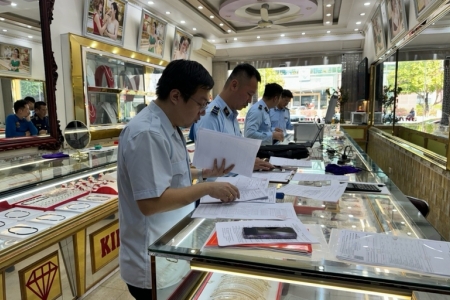 Ngày 9/9/2025 thanh tra việc chấp hành pháp luật của các doanh nghiệp kinh doanh vàng