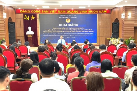 100 “hạt nhân tinh túy” của Hà Nội bước vào khóa đào tạo tiếng Anh, dạy song bằng Cambridge