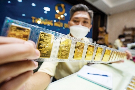 Ngân hàng Nhà nước Khu vực 2 khuyến cáo người dân thận trọng khi mua vàng