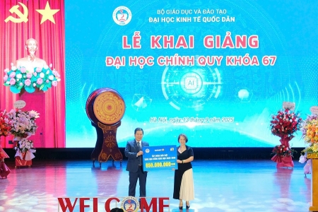 Bảo Việt dành hơn 8 tỷ đồng trao Quỹ học bổng “Bảo Việt - Niềm tin thắp sáng tương lai”