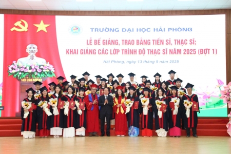 Lễ bế giảng, trao bằng Tiến sĩ, Thạc sĩ và khai giảng lớp Thạc sĩ năm 2025 tại Trường Đại học Hải Phòng