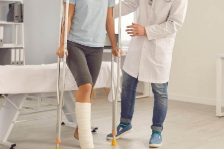 Bệnh nhân hậu Covid-19 có nguy cơ mắc hoại tử xương
