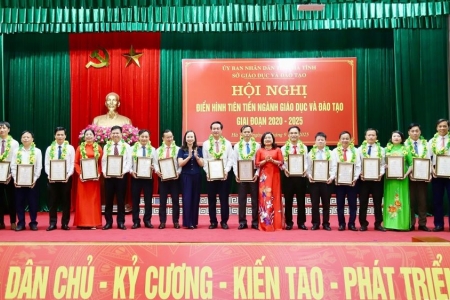 Ngành Giáo dục Hà Tĩnh vinh danh 155 tập thể, cá nhân điển hình tiên tiến