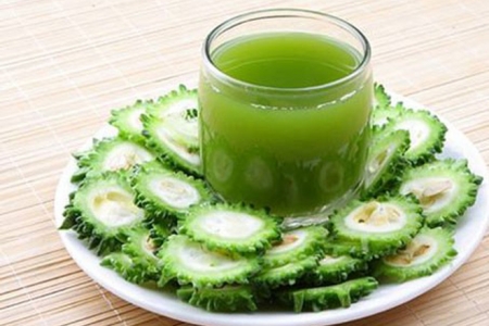 Tác dụng bất ngờ của nước ép mướp đắng: Uống vào buổi sáng để giải độc, ổn định đường huyết