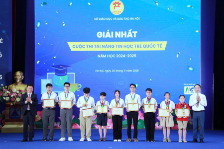 Hà Nội vinh danh 223 học sinh xuất sắc tại Cuộc thi Tài năng Tin học trẻ quốc tế 2025