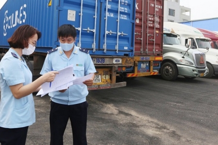Làm thủ tục hải quan tại cửa khẩu đường bộ: Hướng dẫn mới cho phương tiện xuất nhập cảnh