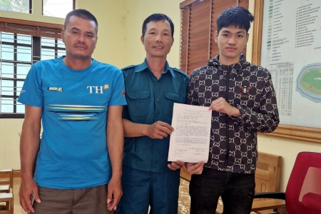 Thanh niên 17 tuổi ở Hải Phòng viết đơn tình nguyện nhập ngũ