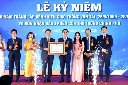 Bệnh viện Giao thông vận tải kỷ niệm 70 năm thành lập và đón nhận Bằng khen của Thủ tướng Chính phủ