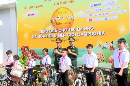 Trọn vẹn, ấm áp mùa Tết Trung thu cho các em thiếu nhi vùng biên