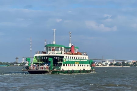 TP. HCM: Doanh nghiệp đề xuất tài trợ 3 phà 200 tấn phục vụ tuyến Bình Khánh - Cần Giờ