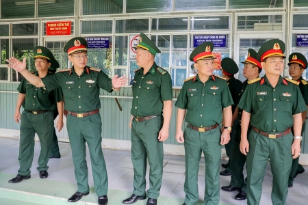 Đoàn công tác Bộ Tổng Tham mưu kiểm tra tại Đồn Biên phòng Cửa khẩu Mỹ Quý Tây