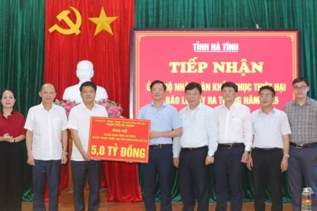 Hải Phòng hỗ trợ Hà Tĩnh 5 tỷ đồng khắc phục hậu quả bão số 10