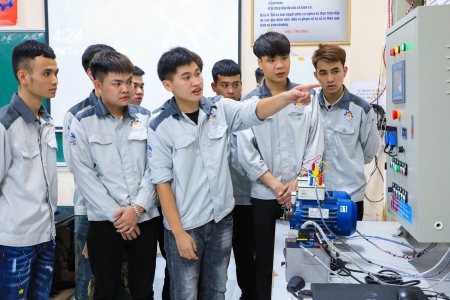 Đề xuất xây dựng hệ thống thông tin thị trường lao động hiện đại, thống nhất toàn quốc