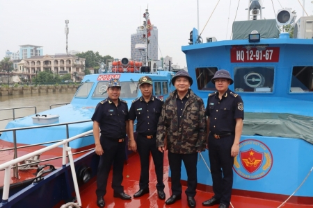 Cục Hải quan yêu cầu các đơn vị chủ động ứng phó với bão số 11