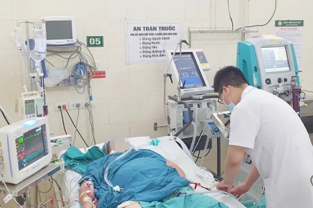 Hà Nội bước vào đỉnh dịch sốt xuất huyết muộn, số ca nặng tăng nhanh