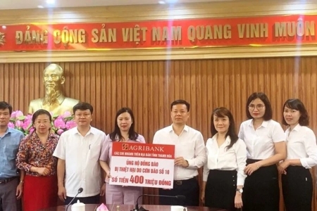 Các chi nhánh Ngân hàng Agribank trên địa bàn tỉnh Thanh Hóa ủng hộ khắc phục hậu quả mưa lũ