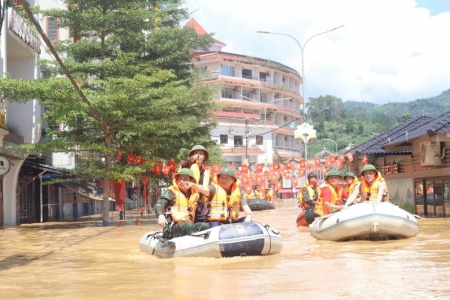 Phó Thủ tướng Trần Hồng Hà kiểm tra khắc phục mưa lũ tại Cao Bằng