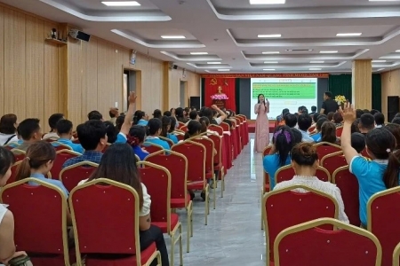 Truyền thông thực hiện bình đẳng giới và một số vấn đề cấp thiết với phụ nữ, trẻ em