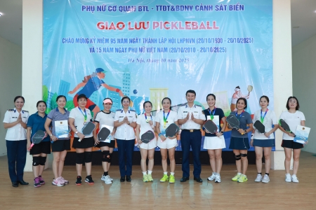 Sôi nổi giải Pickleball chào mừng ngày Phụ nữ Việt Nam 20/10