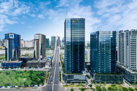 Thị trường bất động sản TP. HCM quý III/2025: Giá nhà tiếp tục leo thang, văn phòng hạng A khởi sắc