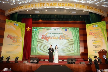 Trường Đại học Luật Hà Nội: Sôi nổi, trẻ trung và đầy nhiệt huyết trong “Ngày hội Sinh viên”