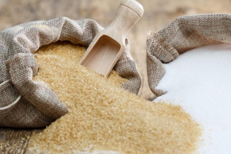 Bộ Công Thương phân giao hạn ngạch nhập khẩu 100.000 tấn đường