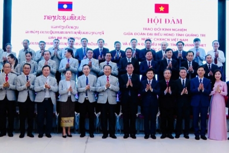 Thắt chặt tình đoàn kết, nâng cao hiệu quả hợp tác giữa HĐND tỉnh Quảng Trị và Savannakhet (Lào)