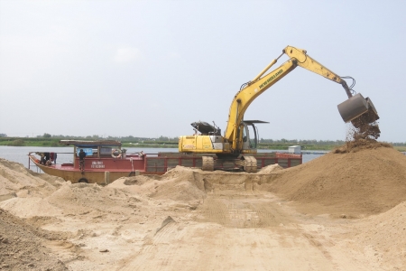 Hà Nội siết chặt quản lý giá vật liệu xây dựng, đảm bảo tiến độ dự án trọng điểm