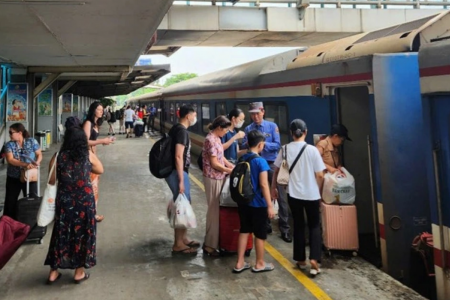 Ngành Đường sắt sẽ tổ chức chạy 55 đoàn tàu trong dịp cao điểm Tết Bính Ngọ 2026